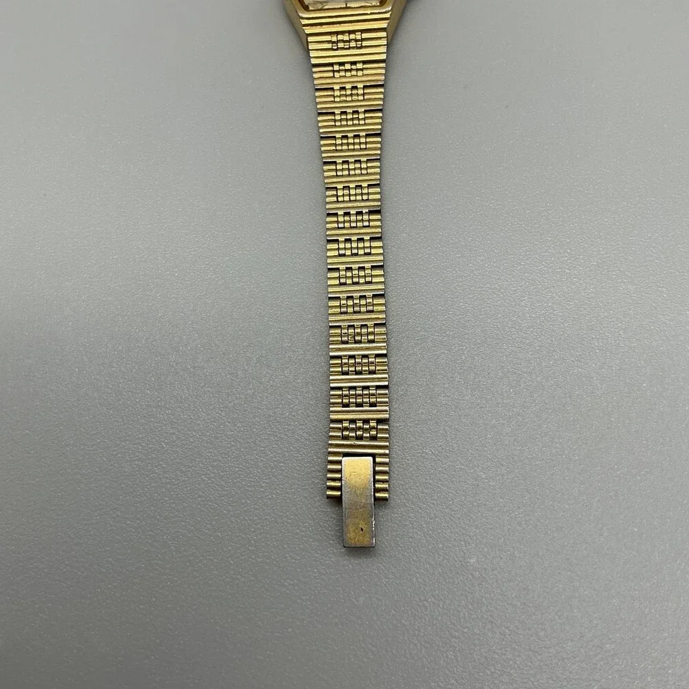 Vintage Citizen Seven Womens Watch 18mm Gold Tone 2030-94464D New Battery 6